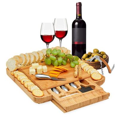 China Sustainable Creative Practical Soft Outdoor Cheese Board With Cutlery for sale