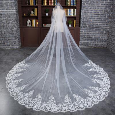 China Wholesale 3, 4 Edge Lace, 5 Meter Cheap Price Two Tier Edge White Bridal Veils Embroidery Lace Up Wedding Veil For Bride for sale