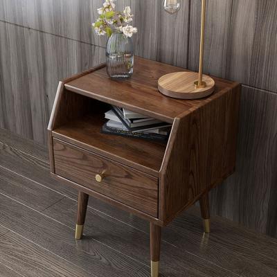 China Wooden Nightstand Extendable Modern Nordic Design Furniture Bedroom Fashion Storage Solid Wood Bedside Table for sale