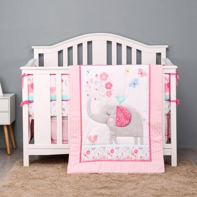 China Hot Sale OEKO-TEX 4pcs Disposable Crib Bedding Sets For Girls Pink Elephant Design for sale