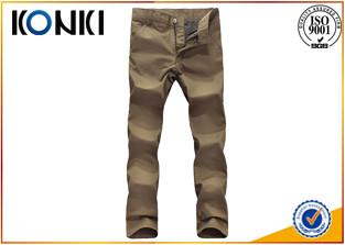 China Pantalones de encargo para hombre cómodos antiarrugas con poliéster/material de algodón en venta