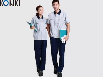 China Uniforme de encargo del trabajo del workwear antiestático de la tela CVC con el logotipo del bordado de la compañía en venta