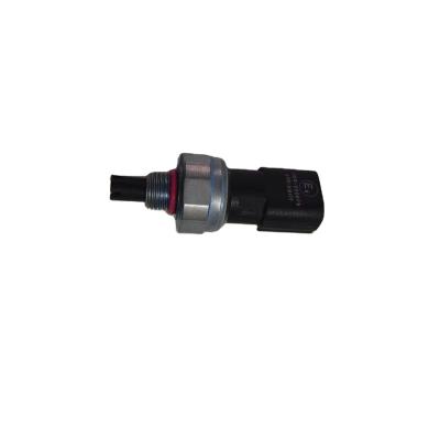 China Auto engine parts FOR OIL PRESSURE SENSOR 1680-1067 112CP3-24A for NGP for sale