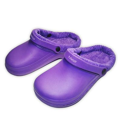 China Breathable Unisex Eva Shoes Winter Slippers Warm Clogs Cotton Striped Garden Shoes Simple Colorful Slippers for sale