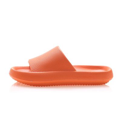 China Outdoor home slippers a word of hot sale men's summer soft home slippers ladies flat bottom thickness 3.7cm fashion trend product sandals for sale