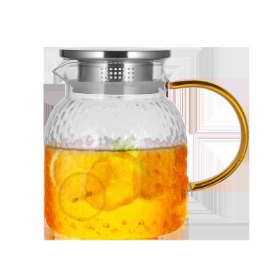 China Sustainable Household Kitchen Use Glass Juice Tea Cold Water Filter Pitcher With Stainless Steel Lid for sale