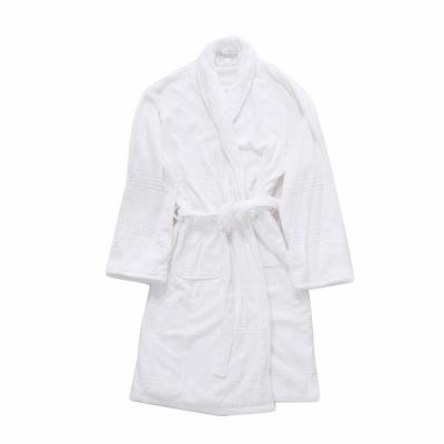 China Sustainable Manufacturers Customized Super Soft Absorbent 100% Cotton Bathrobe Hotel Towel for sale