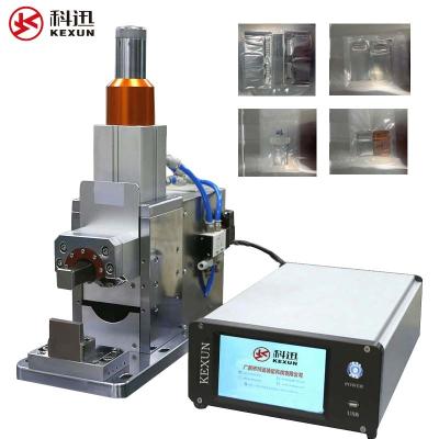 China The machine repairs workshop 20K lithium battery ultrasonic spot welding machine used to weld lithium batteries for sale