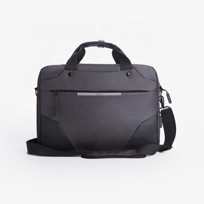 China Wholesale 18 Inch USB Laptop Business Waterproof Leather Briefcase Men's Canvas Office Messenger Bag for sale