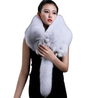 China Winter European American Luxury Wholesale Warm Fox Snood Ladies Factory Factory High End Fashion Scarf2022 for sale