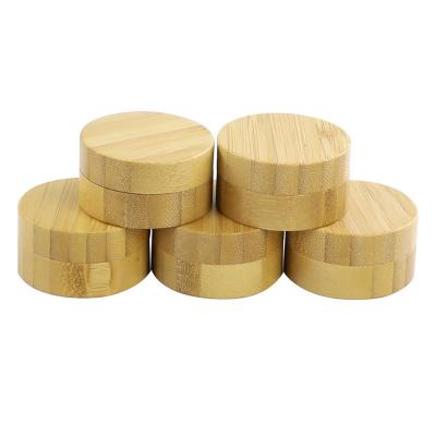 China 2022 simple and practical wooden grinder grinding grass 2 layers of degradable grinder for sale