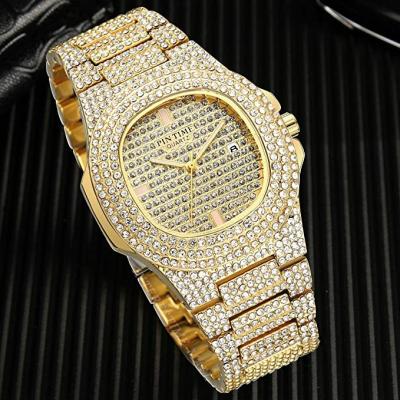 China Automatic Date Top Brand Bling Quartz Square Luxury Men Watch Gold Full Diamond Iced Out Watch De Relojes Hip Hop for sale