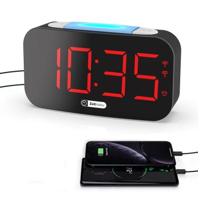 China Customized Digital Desk Radio Clock Maker Usb Seven Color Night Alarm Clock Vintage Style Filling Plastic Retro for sale