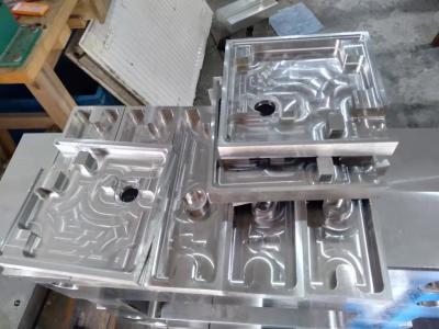 China 4CR13 Standard Mould Base P40 Big Automotive Die Custom Casting Molds for sale