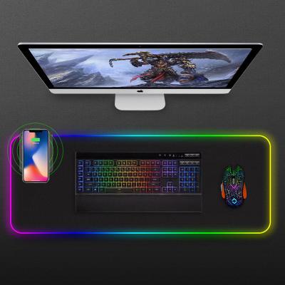 China Game 2022 Oversized Rechargeable Cloth Mouse Pad 10W Wireless Charger and Mouse Pad Cell Phone Radio Charging for sale