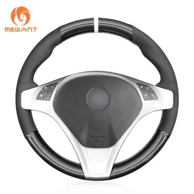 Cina Alfa Romeo Giulietta 2010-2014 Copertura del volante cucita a mano in fibra di carbonio opaca blu in vendita