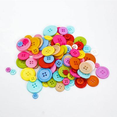 China Plastic Plastic Button 4 Holes Color Buttons for sale