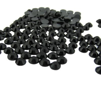 China Flatback Glass Beads Garment Accessories Hot Fix Rhinestone for sale