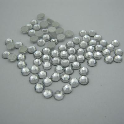 China Flatback Rhinestone Hot Fix Glass Rhinestone for sale