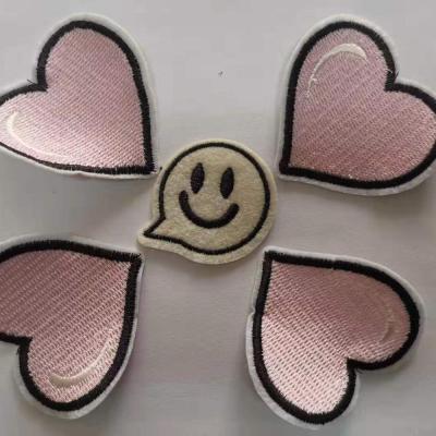 China Metal Patch Heart Shape Embroidery Sewing Patches for sale