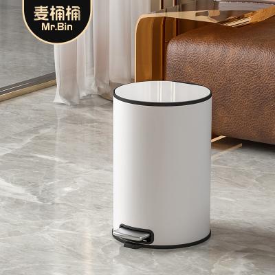 China Sustainable Living Room Kitchen Household Pedal Bin Metal Luxury Retro With Lid Waste Bin Bathroom for sale