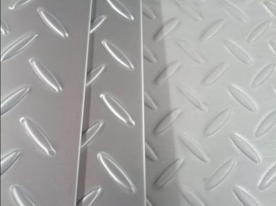 China Diamond 304 / 316L Hot Rolled Steel Sheet 3mm - 8mm For Checkered Plate for sale