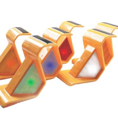 China Reflective PC Road Synchronous Flash Markers Solar Guardrail Reflector for sale