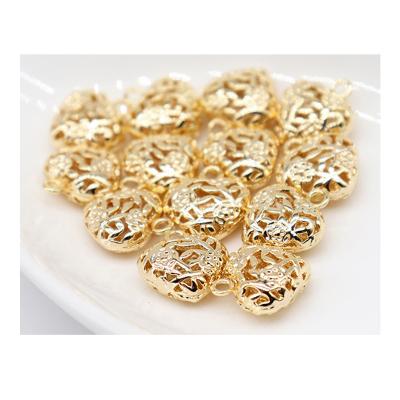 China Environmental Friendly Heart Charms 14K Gold Filled Necklace Pendants For Women Jewelry Making for sale