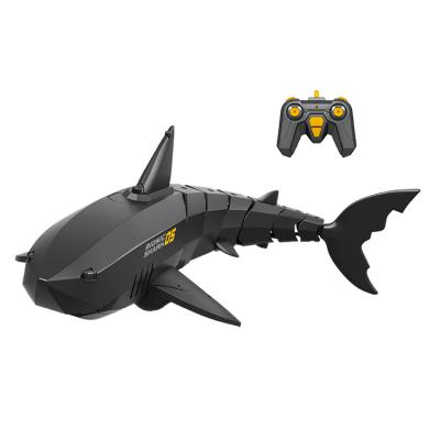 China RC Hobby 2.4G Remote Control Boat Toy, Simulation Shark Toy, Electric R/C Shark for Kids Swimming Pool Gift for sale