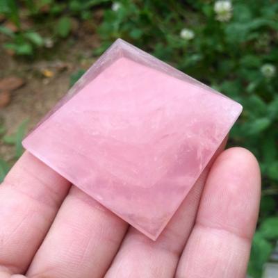 China China Natural Quality Rose Gem Pyramid Crystal Therapy Energy Quartz Stone for sale