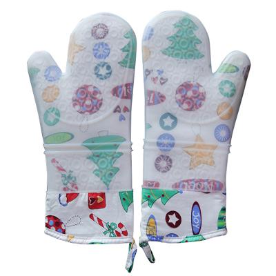 China Christmas Xmas Kitchen Neoprene Insulated Silicone Baking Oven Mitt Gloves for sale