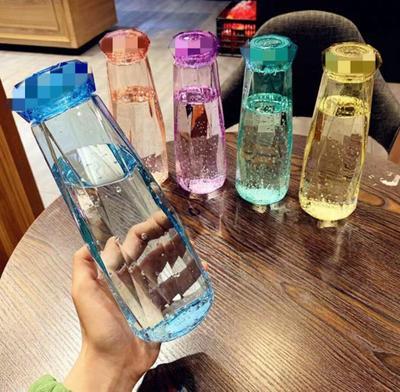 China 2021 Eco-Friendly Recycled Glass Water Bottle Modern Cute Glass Drinks Juice Milk Water Bottle for sale