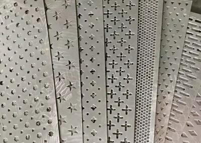 China Verschiedene Formen 304 Edelstahl Perforationsplatten Gebäudewände individuell 0,5 mm-20 mm zu verkaufen