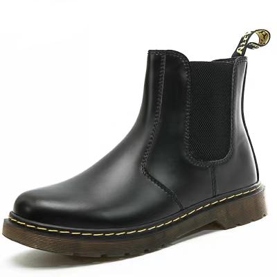 China Fashion Chelsea Leather Boots Men Comfortable Classic Anti-slippery and Women's Leather Boots for sale