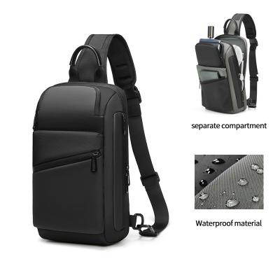 China Resistente à água Luxury Mens Sling Bag For Travel estilo coreano Eco Friendly à venda