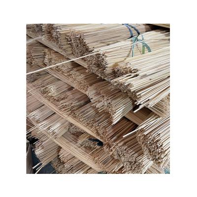 China Support Customization Cheap Natural Round 8Mm Barbecue Skewer Easily Cleaned Bamboo Stick for sale