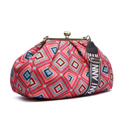 China Fashionable Customized African Designer Bohemian Style Women Cotton Print Evening Clutch Bag for sale