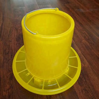 China Farms Poultry 3kg, 6kg And 10kg Plastic Feeder Chicken Feeder With Galvanized Handle / Poultry Feeder Equipment for sale