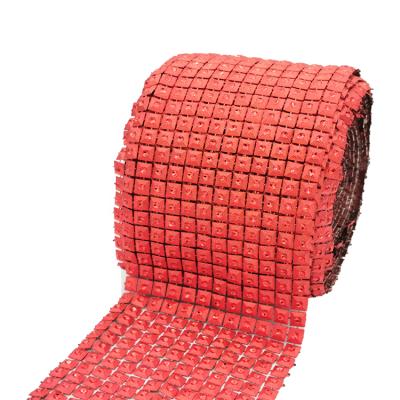 China Use With 12 Tier Red Square Easy Elegant Plastic Rhinestone Mesh To Wedding Table Wrap for sale