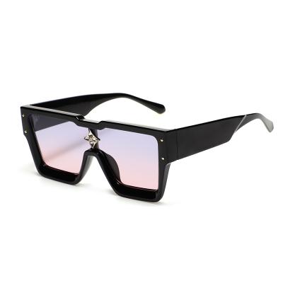 China Fashion Sunglasses 2021 Korean Style Variety Brand Sunglass Women Fit Oversized Sun Glasses With Rhinestones for sale