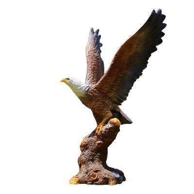 China Europe Custom Resin Sculptures Outdoor Animal Statues Fiberglass Eagle Statue For Hot Sale for sale