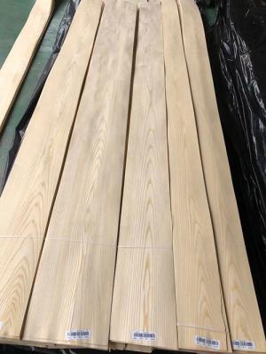 China Cricut White Ash Veneer Crown Cut 8% Moisture 120mm Width A Grade for sale