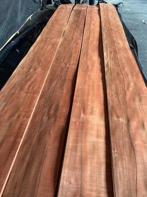 China 8% Moisture Plain Sliced Veneer Interior Decoration 250cm Apple Veneer for sale