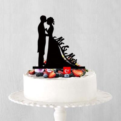 China Wedding Mr&Mrs Acrylic Wedding Cake Topper Custom Cake Topper Wedding Favors Kiss Cake Topper for sale