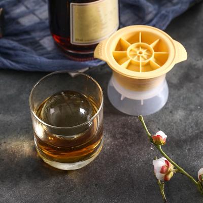 China Viable Kitchen Bar Party Drinks Big Ice Cube Ice Ball Whiskey Mold Single Ice Hockey Maker Home Tool Maker Round Resin Silicone Molds for sale