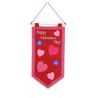 China Happy Valentines Day Hanging Hanging Garden Decorative Felt Hanging Flag for sale