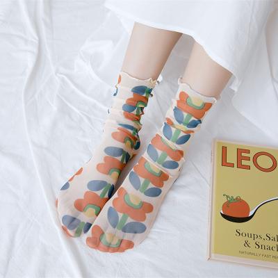 China New Amazon women anti-slip ladies thongs silk socks Crystal Lace Fabulous Elastic Socks fashion flower ultra-thin transparent for sale