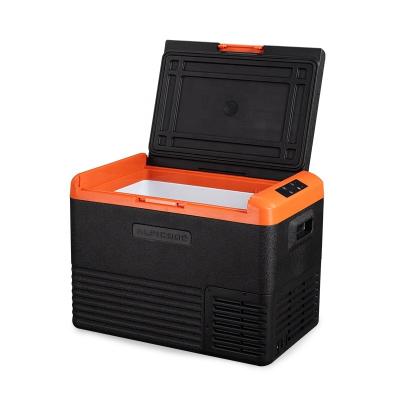 China Solid / Anti-scratch / Fashion Built In Battery Beverage Holders DC 12v Outdoor Portable Mini Freezer for sale