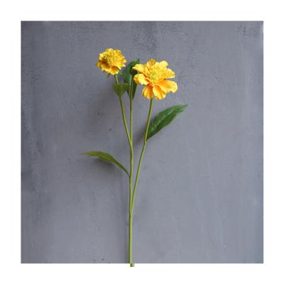 China New hot sale silk daisy bouquet wedding daisy flower artificial flower handmade decoration does not fade for sale