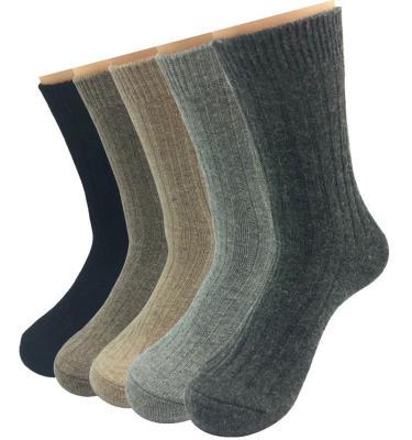 China Winter Antibacterial Antibacterial Cashmere Men's Comfortable Long Ankle Wool Socks for sale